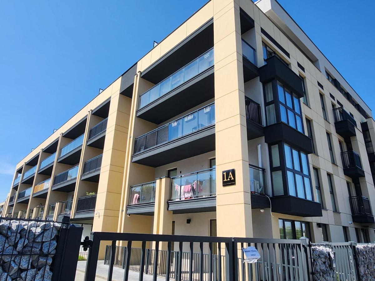 Dwa Jelonki, Ul Sciegiennego, Centrum, Garaz, Ogrodek Kielce Exterior photo