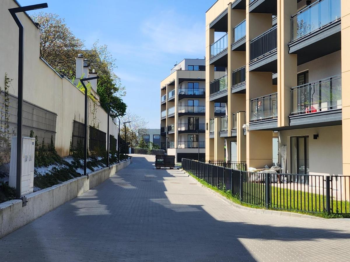 Dwa Jelonki, Ul Sciegiennego, Centrum, Garaz, Ogrodek Kielce Exterior photo